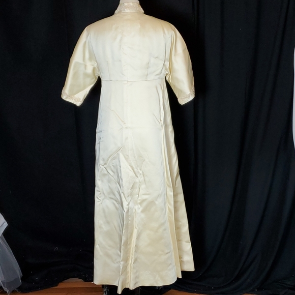 Vtg heavy satin bridal coat, S/M, cream, wedding - Picture 7 of 10